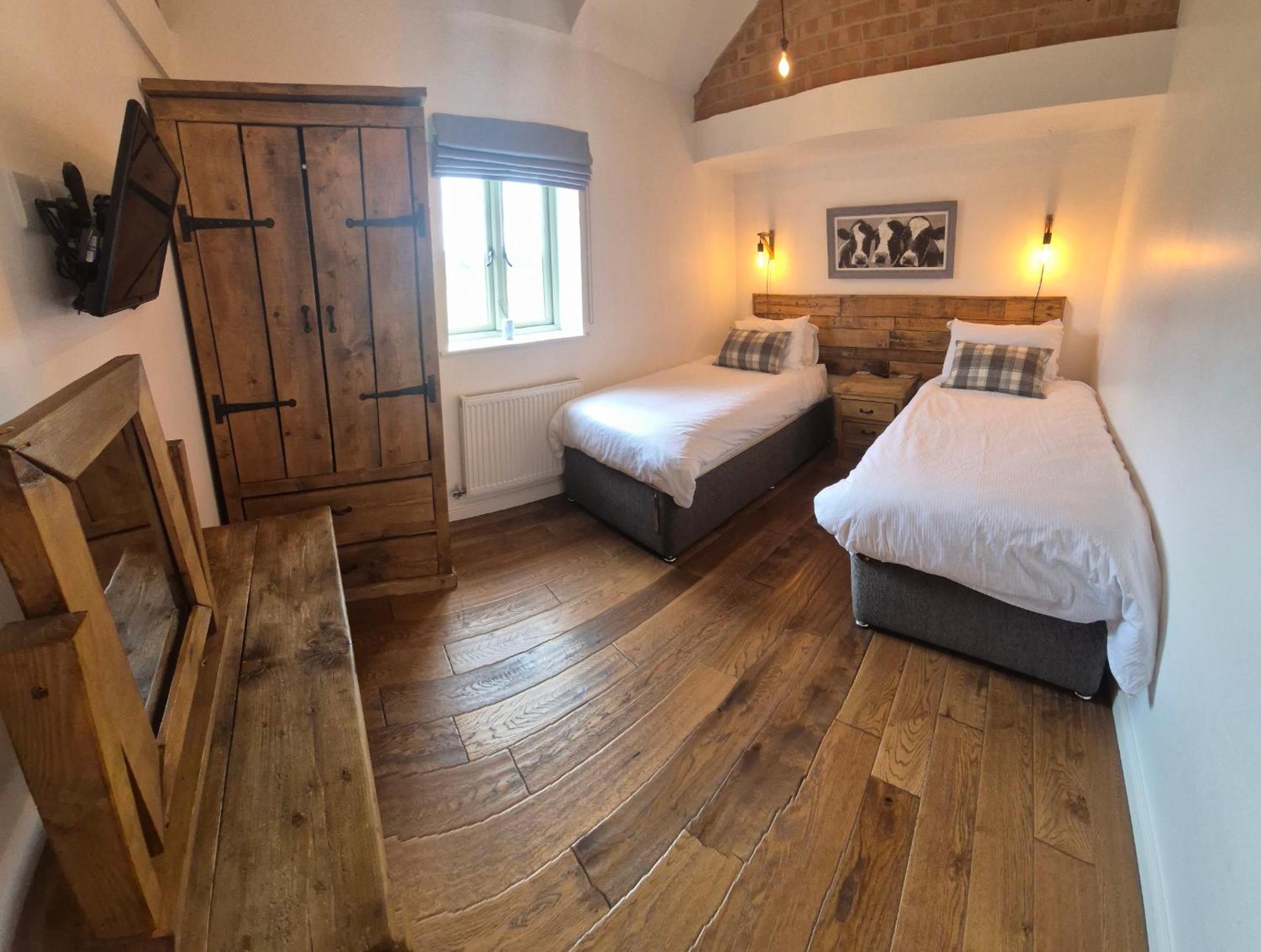 Bowland Breaks-A Luxury Barn Conversion With Optional Hot Tub, Log Burner And Countryside Views ลองริดจ์ ภายนอก รูปภาพ