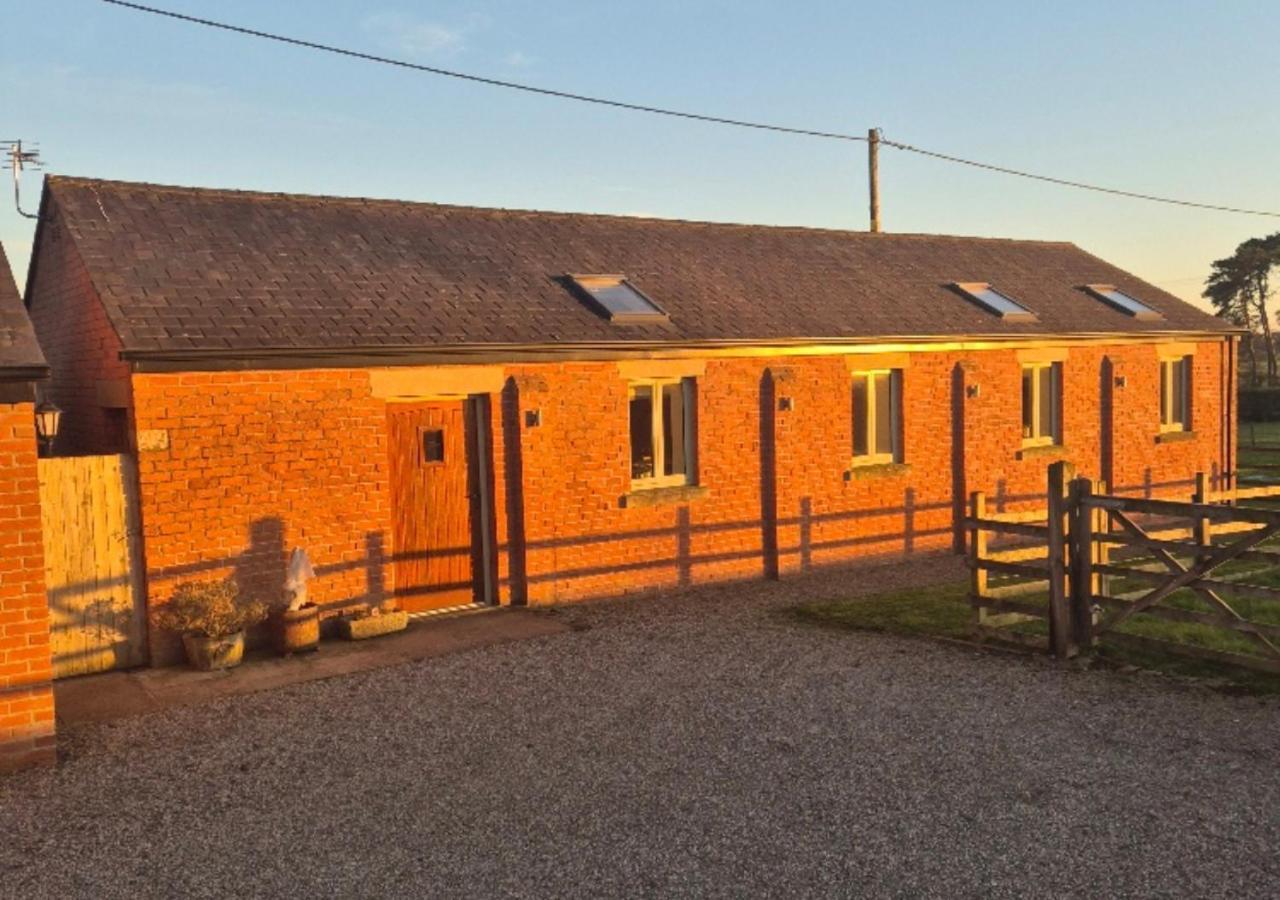 Bowland Breaks-A Luxury Barn Conversion With Optional Hot Tub, Log Burner And Countryside Views ลองริดจ์ ภายนอก รูปภาพ